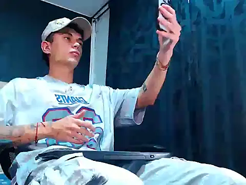 Snapshot of jaico_santos chatting on October 4, 2025, 10:19 pm jaico santos online show from October 4, 2025, 10:19 pm