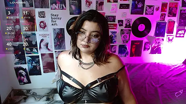 Roxy f w online show from April 28, 2026, 6:24 pm
