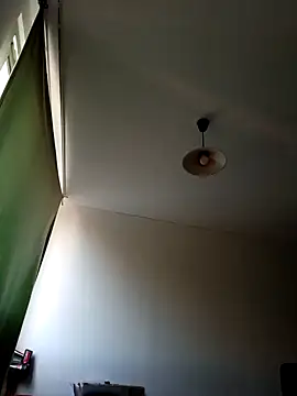 Snapshot of Mikaaa97 chatting on October 7, 2025, 4:37 pm Mikaaa97 online show from October 7, 2025, 4:37 pm