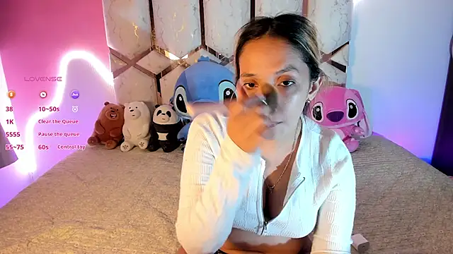 Isa klein online show from August 5, 2026, 3:53 am