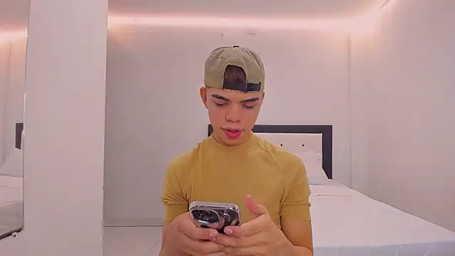 Zacktorres  online show from February 7, 2026, 10:57 pm