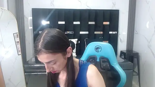 Snapshot of Maily_a_ chatting on October 8, 2025, 3:15 am Maily a online show from October 8, 2025, 3:15 am