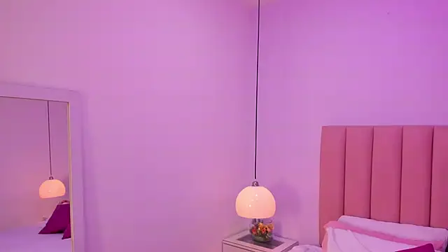 Snapshot of Amy_Ferreira chatting on October 13, 2025, 3:06 am Amy Ferreira online show from October 13, 2025, 3:06 am