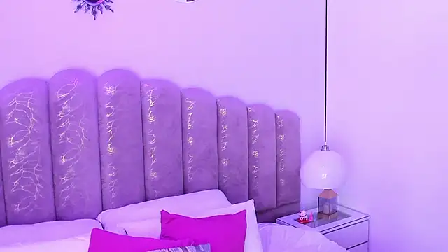 Amy Ferreira online show from February 16, 2026, 10:55 am