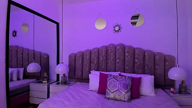 Amy Ferreira online show from February 17, 2026, 3:36 am