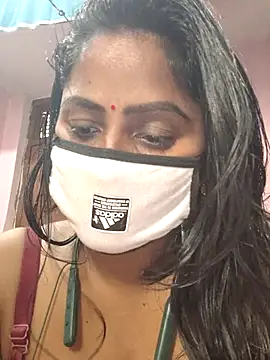 Jasmine Januja online show from November 15, 2025, 9:17 am