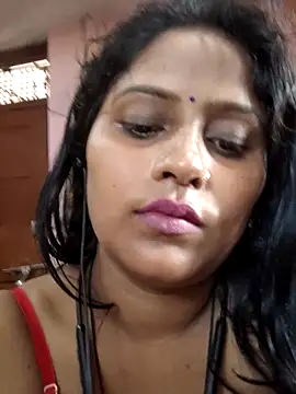 Jasmine Januja online show from May 15, 2026, 11:01 pm