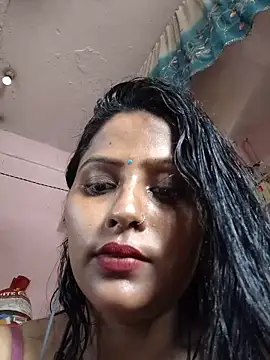 Jasmine Januja online show from June 14, 2026, 3:41 am