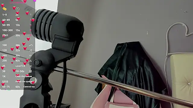 Yuni kim online show from January 19, 2026, 2:43 pm