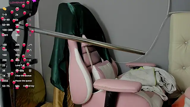 Yuni kim online show from February 5, 2026, 3:27 pm