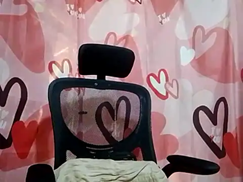 AsianKelly69 online show from August 5, 2026, 4:15 am