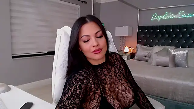 theofficialsophiasanchez online show from November 27, 2025, 3:30 am