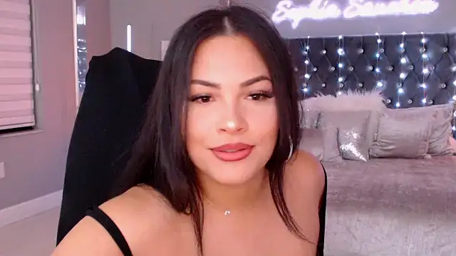 theofficialsophiasanchez online show from February 27, 2026, 5:29 am