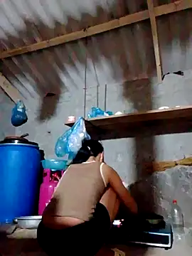 donna-bae online show from October 27, 2025, 10:58 pm