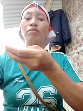 Snapshot of donna-bae chatting on February 17, 2026, 6:54 am donna-bae online show from February 17, 2026, 6:54 am