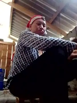 Snapshot of donna-bae chatting on March 5, 2026, 9:49 am donna-bae online show from March 5, 2026, 9:49 am