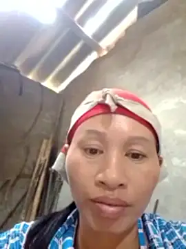 Snapshot of donna-bae chatting on March 11, 2026, 3:56 am donna-bae online show from March 11, 2026, 3:56 am