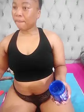 massive booty25 online show from November 24, 2025, 4:07 pm