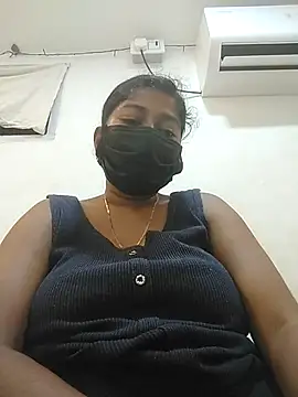 Snapshot of TAMIL_AMMUKUTTYY chatting on October 18, 2025, 6:52 pm TAMIL AMMUKUTTYY online show from October 18, 2025, 6:52 pm