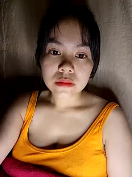 CicumBae online show from November 4, 2025, 3:22 pm