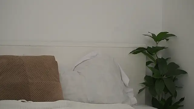 Snapshot of adisson_fox chatting on November 6, 2025, 7:09 am adisson fox online show from November 6, 2025, 7:09 am