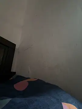 sweetreddy-02 online show from September 29, 2025, 6:51 am