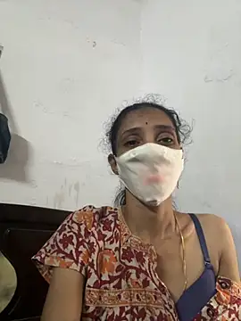 sweetreddy-02 online show from November 3, 2025, 7:20 am