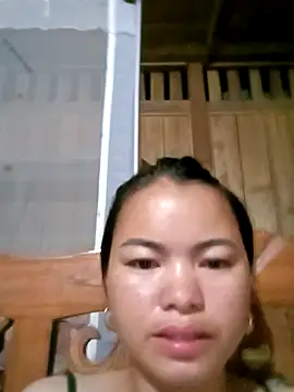 Snapshot of emly-xinh18 chatting on September 16, 2025, 1:56 pm emly-xinh18 online show from September 16, 2025, 1:56 pm