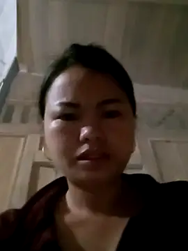 Snapshot of emly-xinh18 chatting on September 30, 2025, 10:42 am emly-xinh18 online show from September 30, 2025, 10:42 am