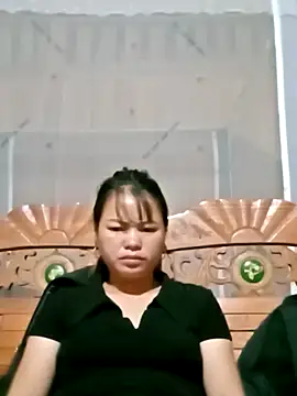 Snapshot of emly-xinh18 chatting on October 1, 2025, 12:55 pm emly-xinh18 online show from October 1, 2025, 12:55 pm