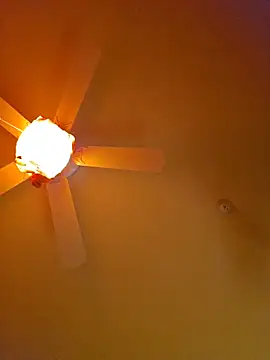 Snapshot of Matthew23Z chatting on November 21, 2025, 7:18 am Matthew23Z online show from November 21, 2025, 7:18 am