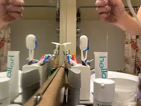 Snapshot of Matthew23Z chatting on December 1, 2025, 9:25 am Matthew23Z online show from December 1, 2025, 9:25 am