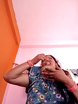 Snapshot of Hott_locky chatting on November 6, 2025, 10:16 am Hott locky online show from November 6, 2025, 10:16 am