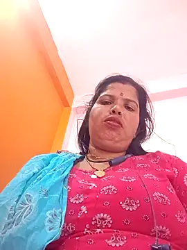 Snapshot of Hott_locky chatting on November 8, 2025, 10:37 am Hott locky online show from November 8, 2025, 10:37 am