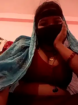 Hott locky online show from November 22, 2025, 3:55 pm