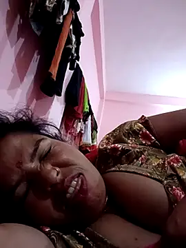 Hott locky online show from November 26, 2025, 11:17 pm