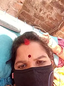 Hott locky online show from December 17, 2025, 7:14 am