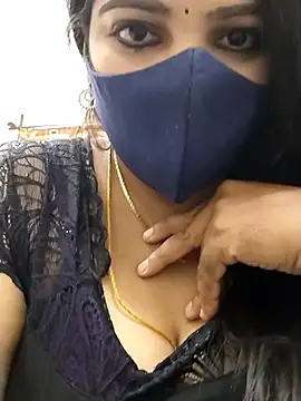 Snapshot of hottamil_honey_couples chatting on October 12, 2025, 8:13 am hottamil honey couples online show from October 12, 2025, 8:13 am