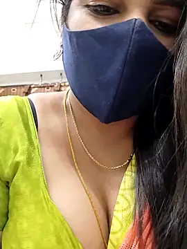 Snapshot of hottamil_honey_couples chatting on October 21, 2025, 10:54 pm hottamil honey couples online show from October 21, 2025, 10:54 pm