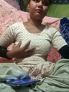 Hot Shredha online show from October 17, 2025, 9:56 am