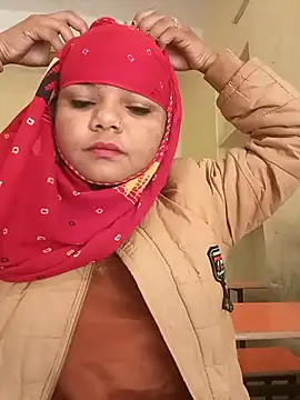 Hot Shredha online show from November 10, 2025, 2:54 am