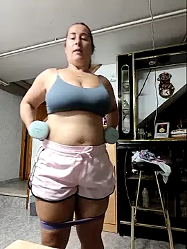 bichota85 online show from October 16, 2025, 3:13 pm