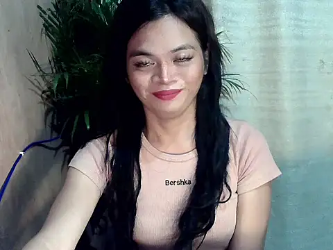 Snapshot of Nikah_loves_u chatting on November 20, 2025, 12:38 pm Nikah loves u online show from November 20, 2025, 12:38 pm