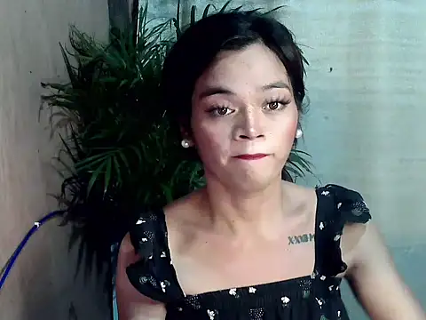 Snapshot of Nikah_loves_u chatting on November 27, 2025, 11:01 am Nikah loves u online show from November 27, 2025, 11:01 am