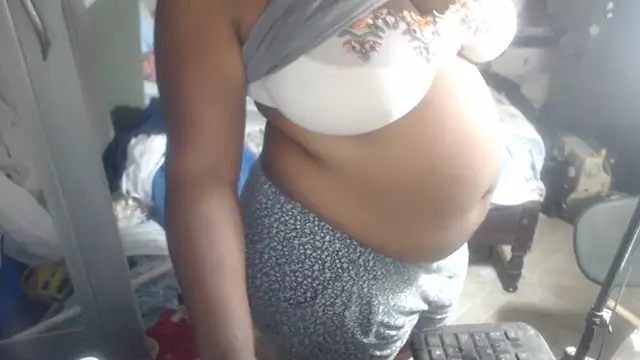 Snapshot of rachelexoticgirl chatting on July 15, 2026, 3:34 am rachelexoticgirl online show from July 15, 2026, 3:34 am