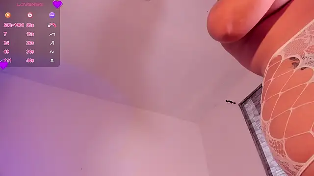 Snapshot of mely_rosse_ chatting on October 31, 2025, 11:55 am mely rosse online show from October 31, 2025, 11:55 am