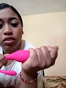 ShanelMonroe online show from February 9, 2026, 7:07 pm