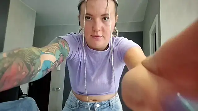 MerissaWieland online show from September 18, 2025, 2:08 pm