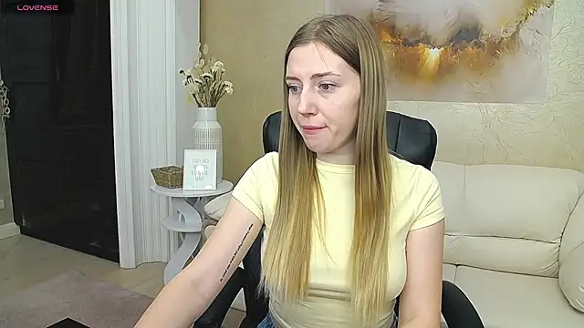 KissMe Now  online show from January 31, 2026, 7:11 pm