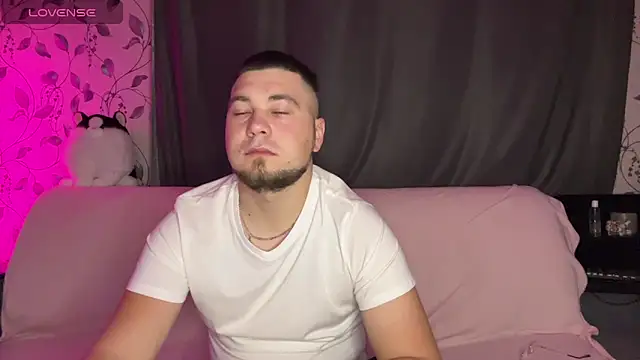 Snapshot of coupleinspire chatting on October 13, 2025, 8:09 pm coupleinspire online show from October 13, 2025, 8:09 pm